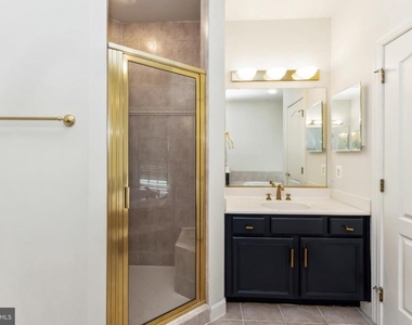7489 Carriage Hills Drive - Photo Thumbnail 25