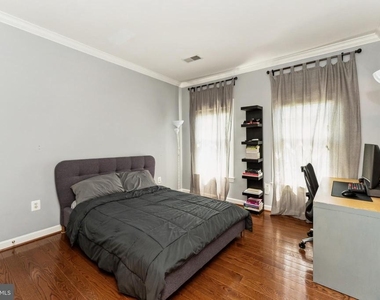 7489 Carriage Hills Drive - Photo Thumbnail 16