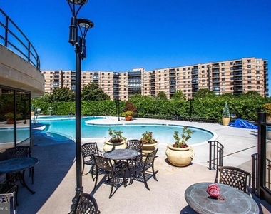 8360 Greensboro Drive - Photo Thumbnail 30