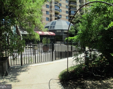 8360 Greensboro Drive - Photo Thumbnail 21