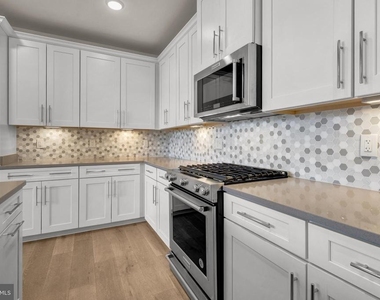 11200 Reston Station Boulevard - Photo Thumbnail 16