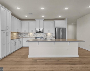 11200 Reston Station Boulevard - Photo Thumbnail 14