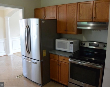 3720 Terrace Drive - Photo Thumbnail 6