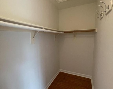 13511 Bannacker Place - Photo Thumbnail 34