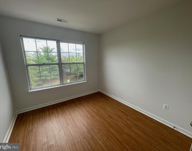 13511 Bannacker Place - Photo Thumbnail 27