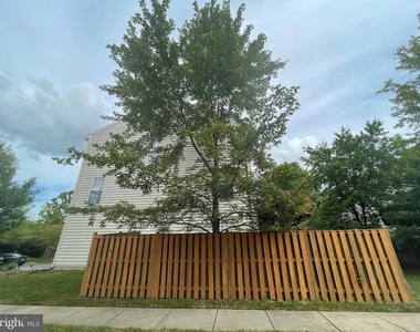 13511 Bannacker Place - Photo Thumbnail 2
