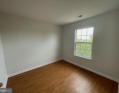 13511 Bannacker Place - Photo Thumbnail 24