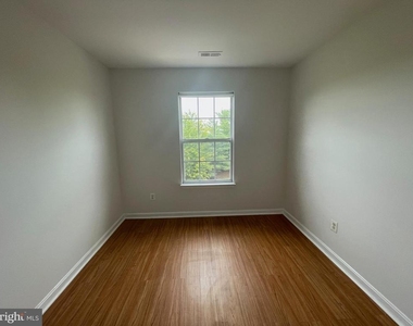 13511 Bannacker Place - Photo Thumbnail 25