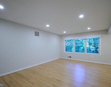 2403 Arrow Park Drive - Photo Thumbnail 13