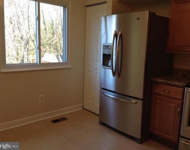 2126 Glenn Spring Court - Photo Thumbnail 5