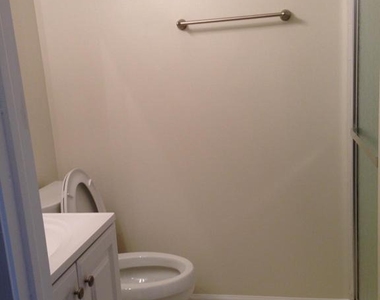2126 Glenn Spring Court - Photo Thumbnail 17