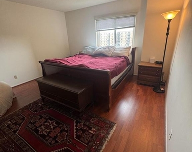 8350 Greensboro Drive - Photo Thumbnail 8