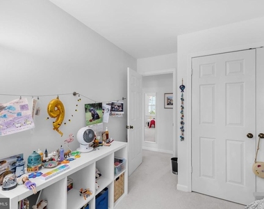 6861 Williamsburg Pond Court - Photo Thumbnail 21