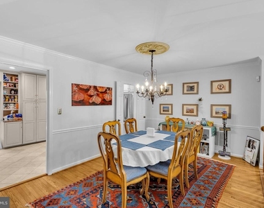 6861 Williamsburg Pond Court - Photo Thumbnail 12