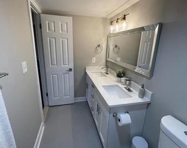 8340 Greensboro Drive - Photo Thumbnail 15
