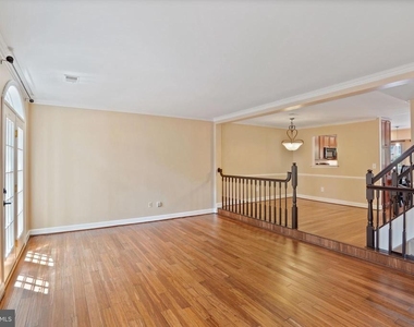 3915 Green Look Court - Photo Thumbnail 15