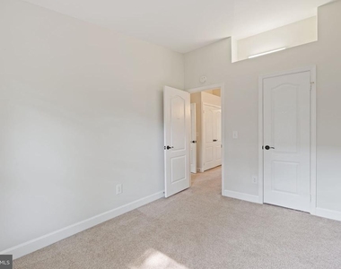 3915 Green Look Court - Photo Thumbnail 26