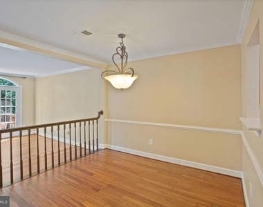 3915 Green Look Court - Photo Thumbnail 10