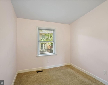 3915 Green Look Court - Photo Thumbnail 19