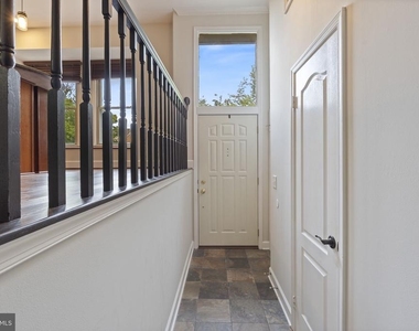 3915 Green Look Court - Photo Thumbnail 6