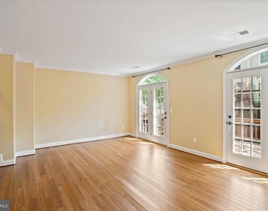 3915 Green Look Court - Photo Thumbnail 17