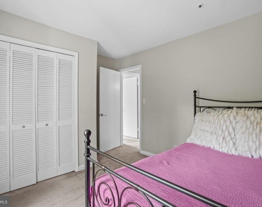 3178 Summit Square Drive - Photo Thumbnail 12