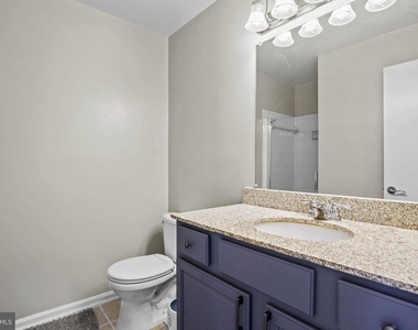 3178 Summit Square Drive - Photo Thumbnail 17