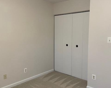 5900 Cove Landing Road - Photo Thumbnail 20