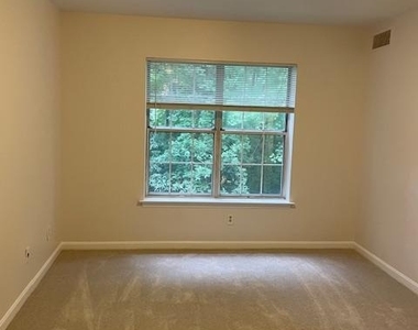 5900 Cove Landing Road - Photo Thumbnail 15
