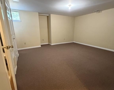 107 Peridot Place - Photo Thumbnail 23