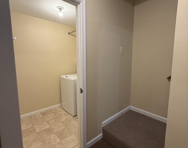 107 Peridot Place - Photo Thumbnail 26