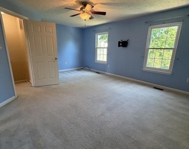 107 Peridot Place - Photo Thumbnail 37