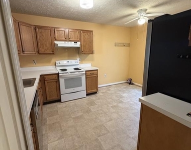 107 Peridot Place - Photo Thumbnail 4
