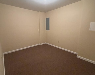 107 Peridot Place - Photo Thumbnail 20