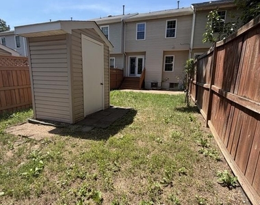107 Peridot Place - Photo Thumbnail 12