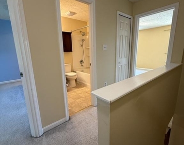 107 Peridot Place - Photo Thumbnail 28