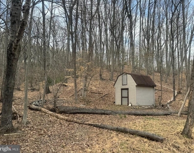 5138 Laurel Lane - Photo Thumbnail 5