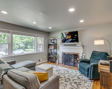 3 Groves Avenue - Photo Thumbnail 2