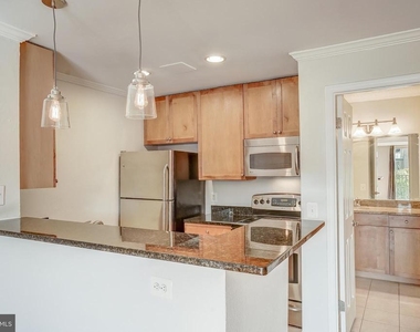 75 S Reynolds Street - Photo Thumbnail 15