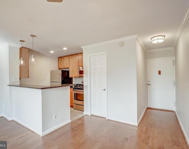 75 S Reynolds Street - Photo Thumbnail 22