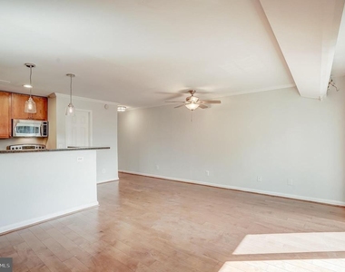 75 S Reynolds Street - Photo Thumbnail 23