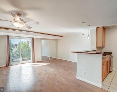 75 S Reynolds Street - Photo Thumbnail 11