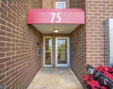 75 S Reynolds Street - Photo Thumbnail 3