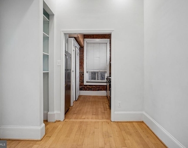 921 Cameron Street - Photo Thumbnail 8