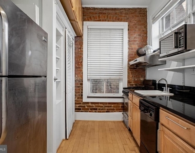 921 Cameron Street - Photo Thumbnail 12