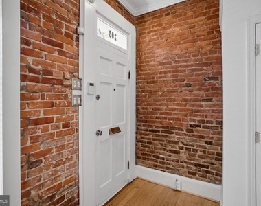 921 Cameron Street - Photo Thumbnail 6