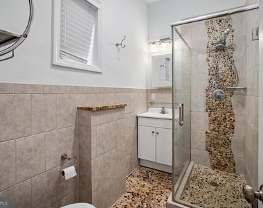 921 Cameron Street - Photo Thumbnail 15
