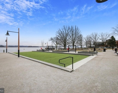 921 Cameron Street - Photo Thumbnail 35