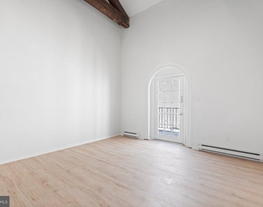 207 S Patrick Street - Photo Thumbnail 6