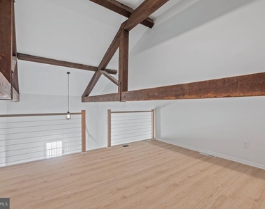 207 S Patrick Street - Photo Thumbnail 12